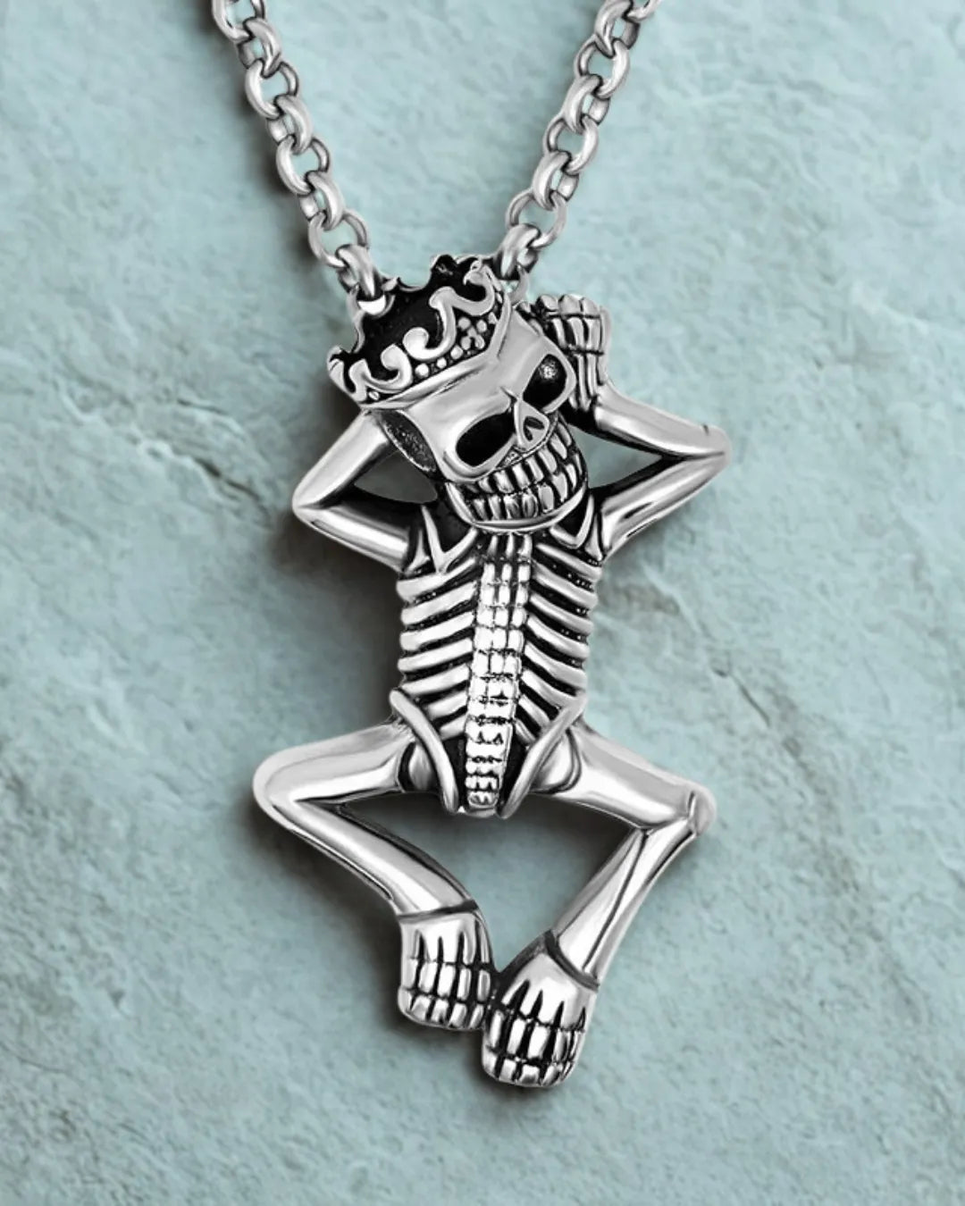 Crowned Skeleton Pendant Necklace for Men – Titanium Steel Punk Rock Style (Relaxed Pose)