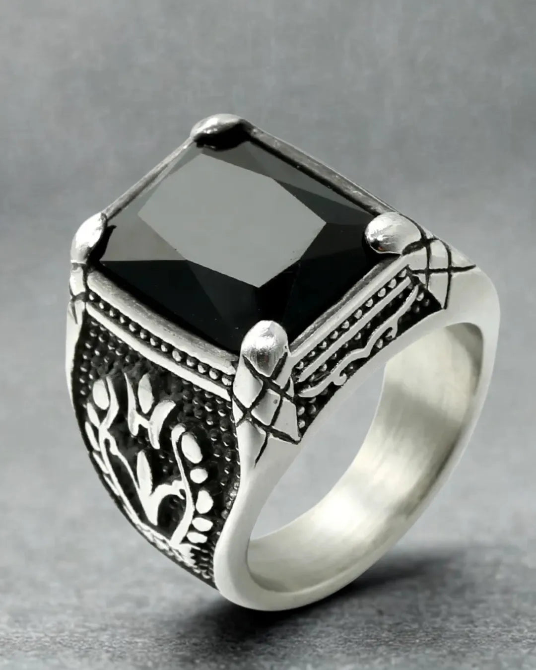 Vintage Black Zircon Statement Ring for Men – Retro Engraved Titanium Steel
