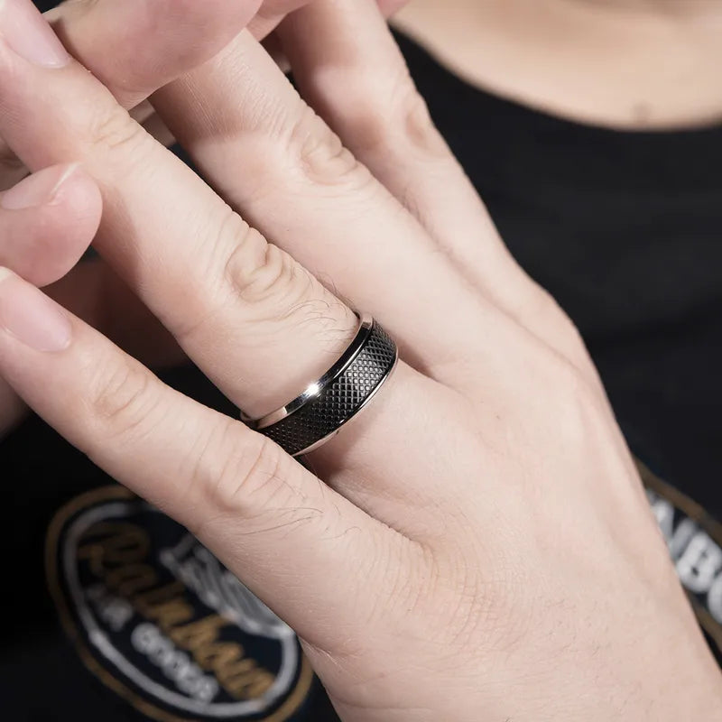 Lattice Texture Titanium Steel Ring – 8mm Black & Silver Band