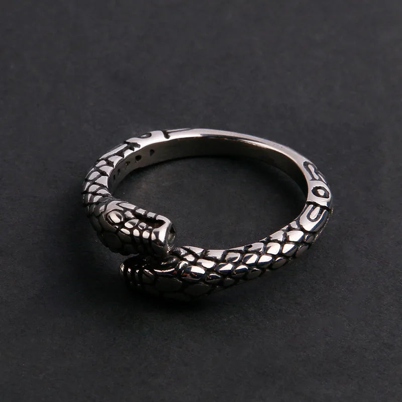 Simple Snake Design Men's Ring – Polished Titanium Steel