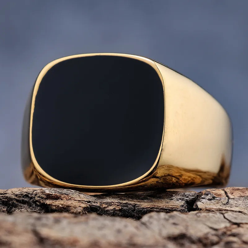 Gold Signet Ring with Black Inlay – 316 Stainless Steel (Men’s Minimalist Style)