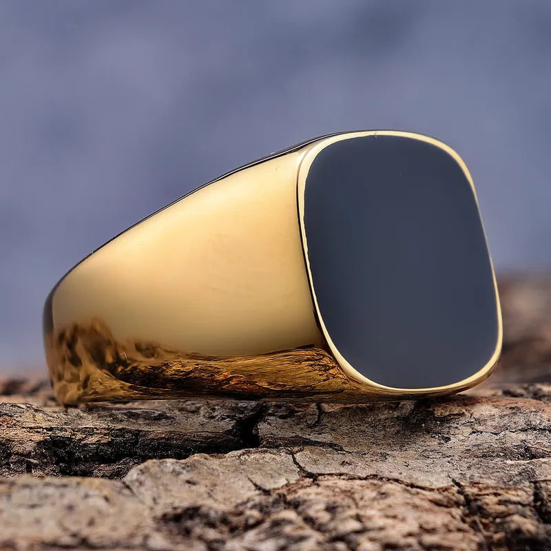 Gold Signet Ring with Black Inlay – 316 Stainless Steel (Men’s Minimalist Style)